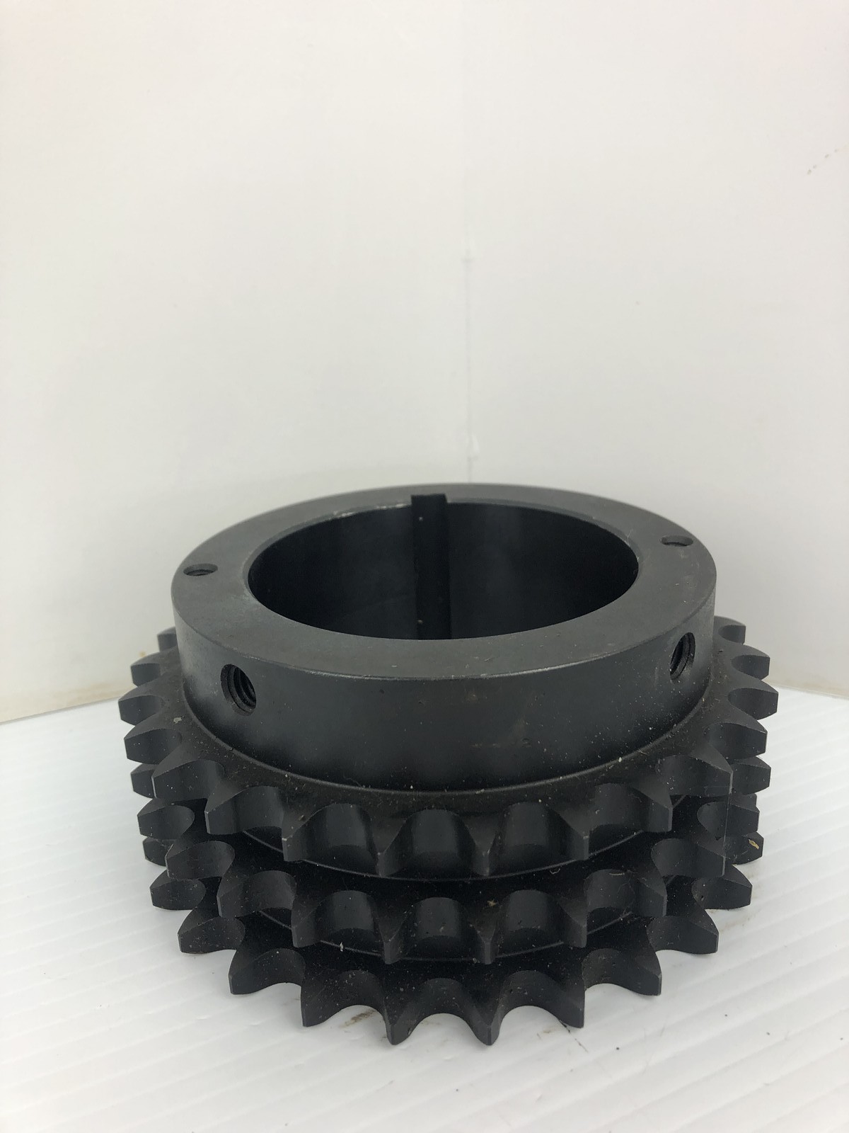 Keyed Sprocket Gear BC-68G-428683 27 Teeth 3 Rows O.D: 4.600″ I.D: 3.350″