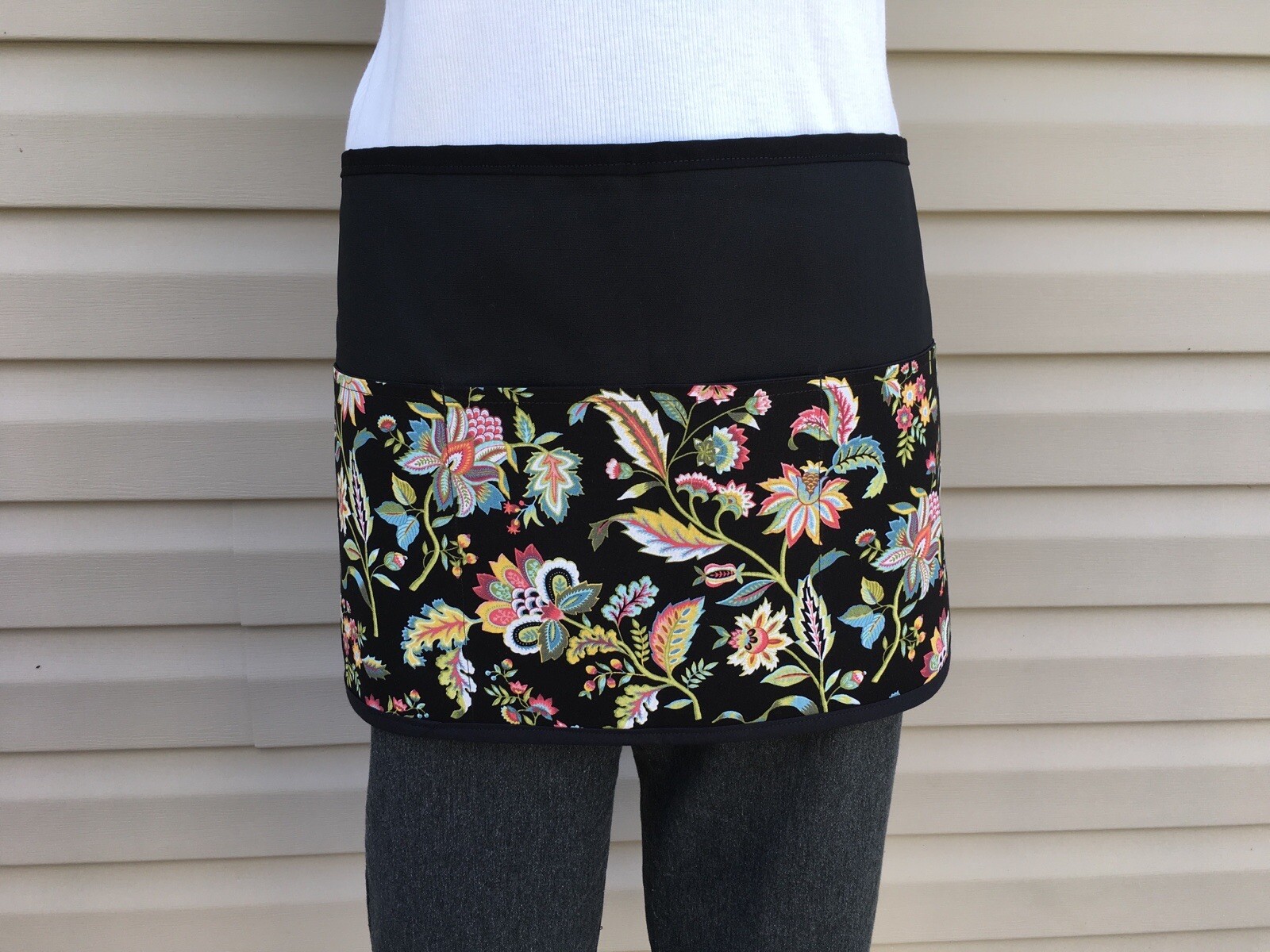 Cute Spring Flowers server waitress Half waist apron 3 pocket restaurant Black