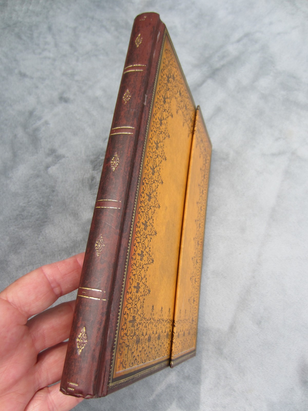 NEW~2002~Embossed Leather Paper Blanks Journal