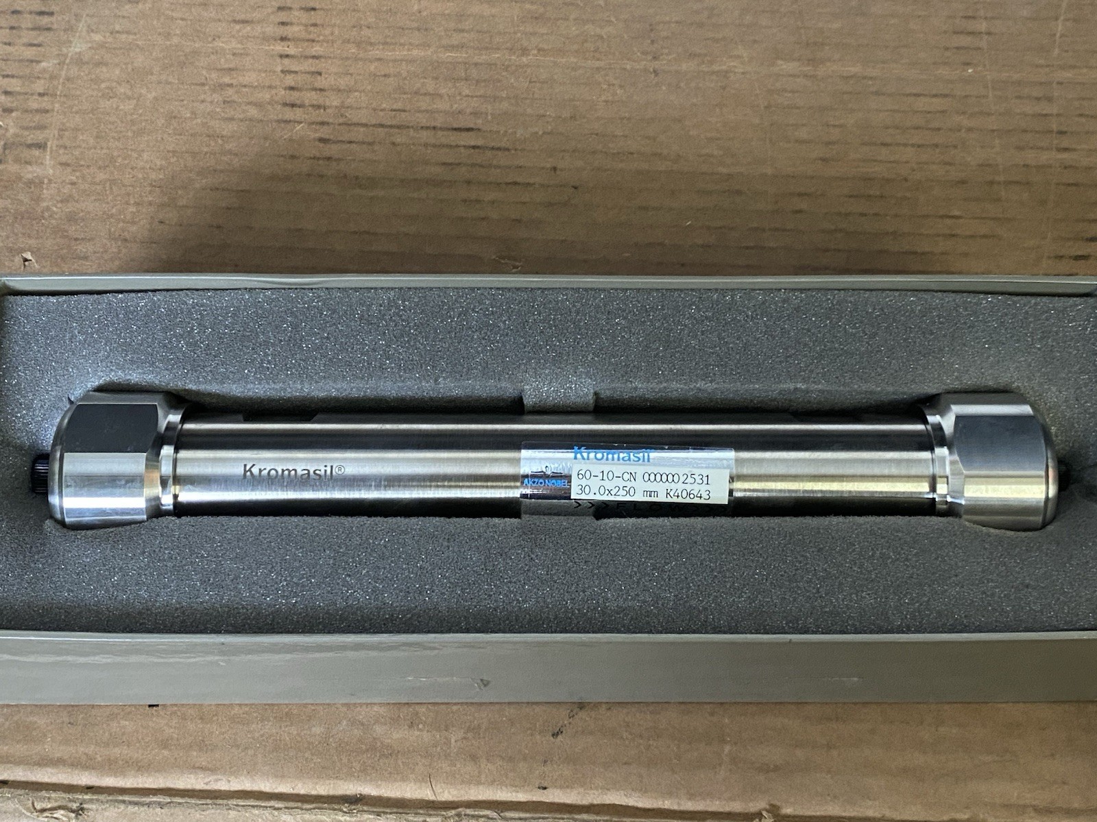 Genuine Kromasil 60-10-CN HPLC Column 30.0×250 mm K40643