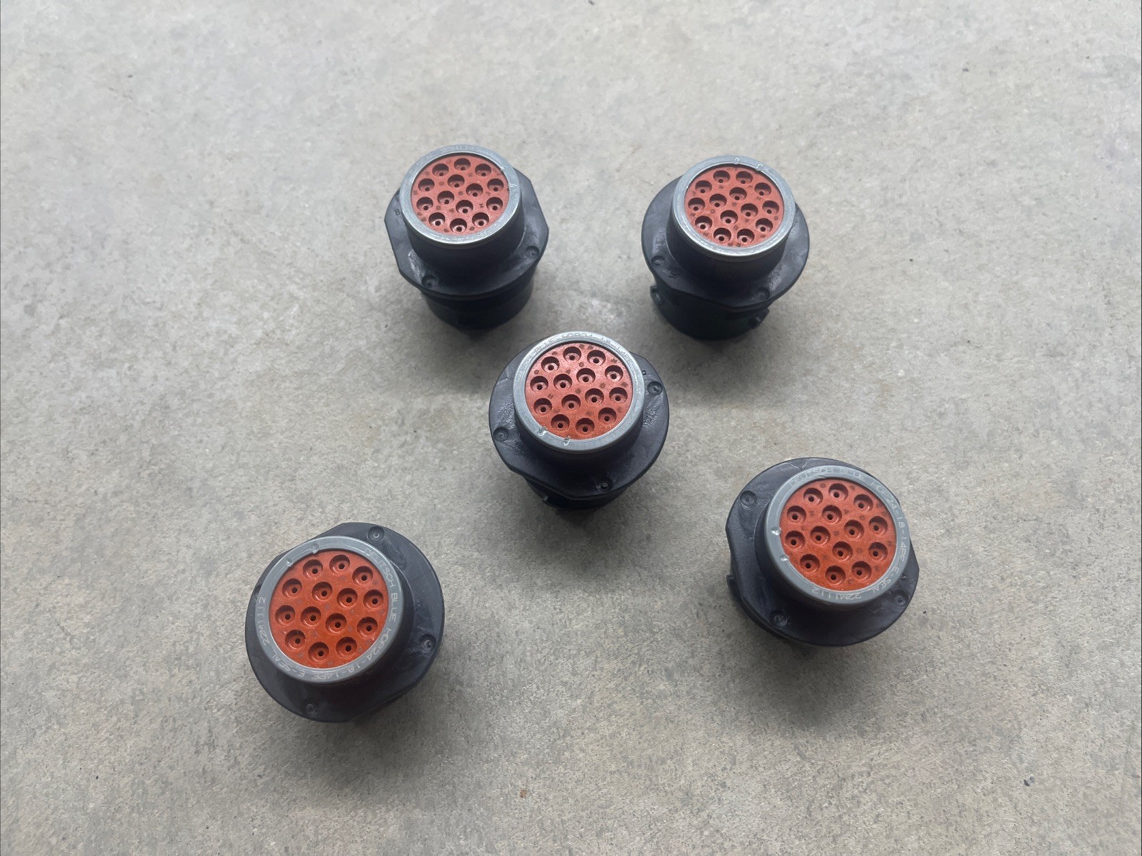 TE Connectivity Deutsch Circular Male Plug Connector Housing HD36-18-14PE Qty-5