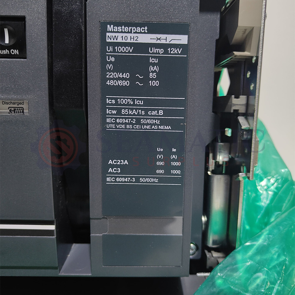 New Schneider Electric NW10H2 Air Circuit Breaker 1000A 4P, Drawout Type (48253)