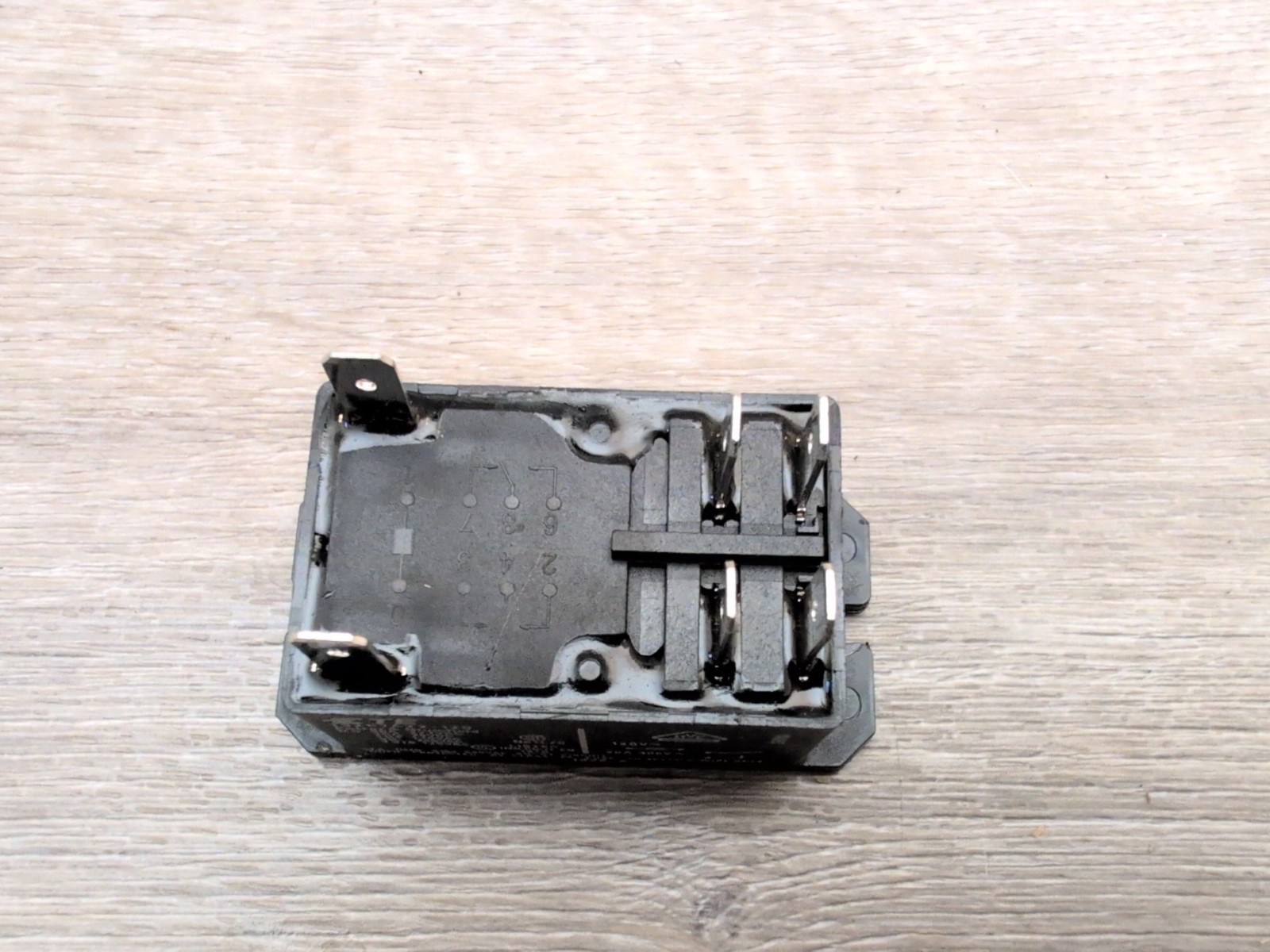 TE/Tyco Power Relay T92P7A22-120 30A DPST 120v 6 pin