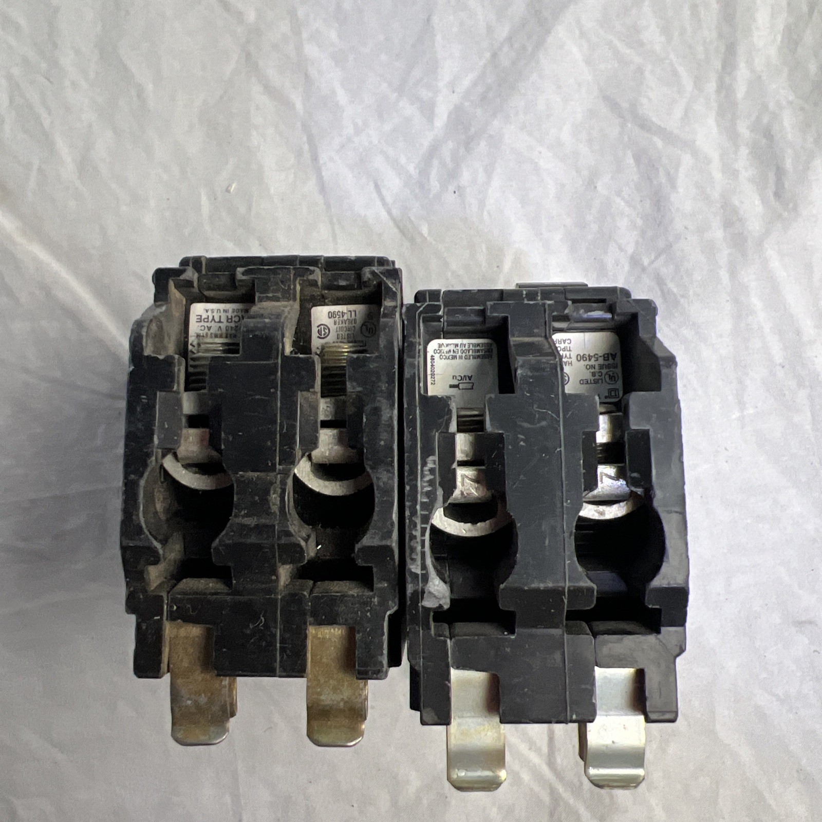Lot Of 2 SQUARE D Plug-on Circuit Breaker 60A-120/240V QO260 *Read*
