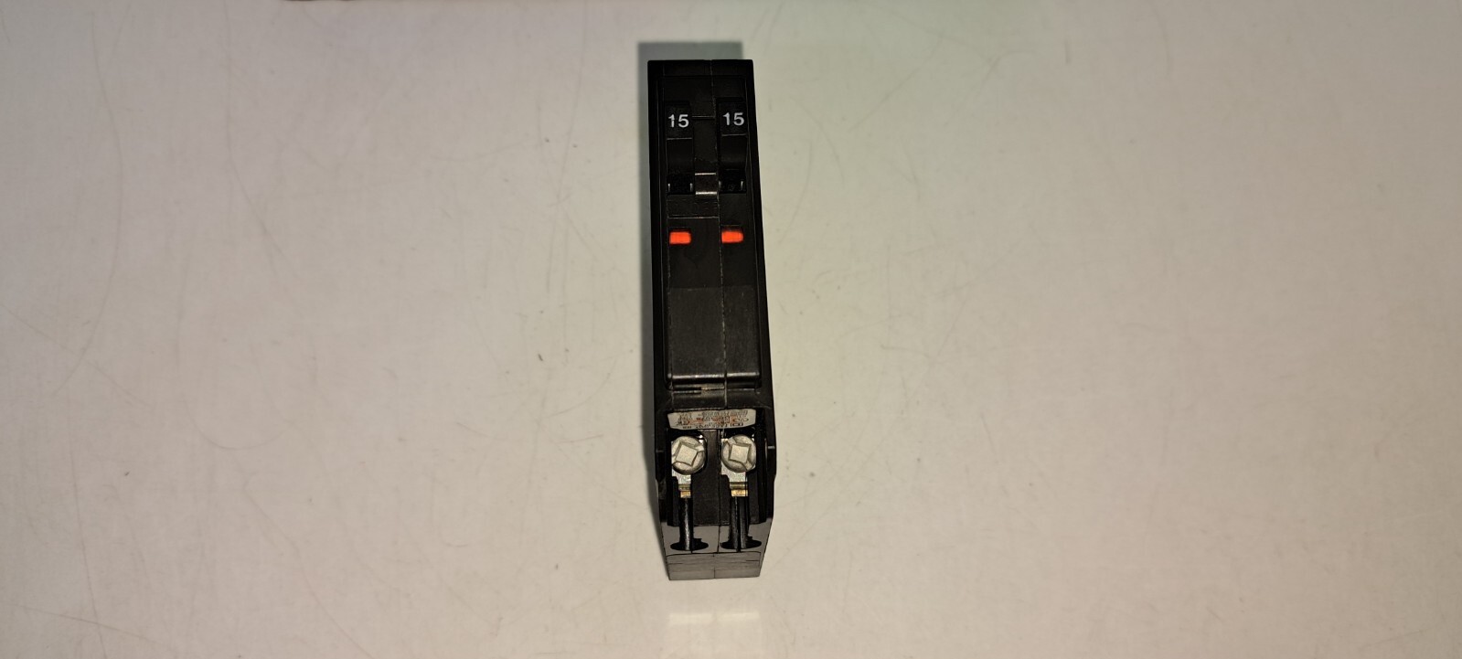 Square D QOT1515 Tandem Twin 15 Amp Mini Circuit Breaker with hook NEW