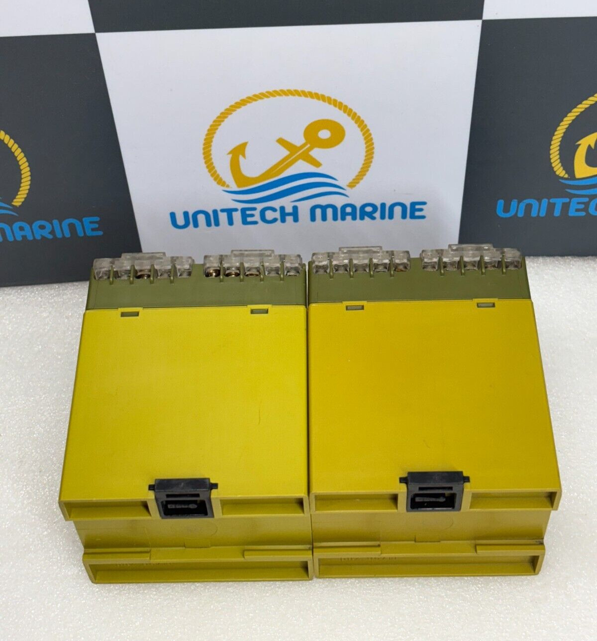 PILZ PNOZ 1 3S/1O 475695 SAFETY RELAY ( 2 PIS LOT )