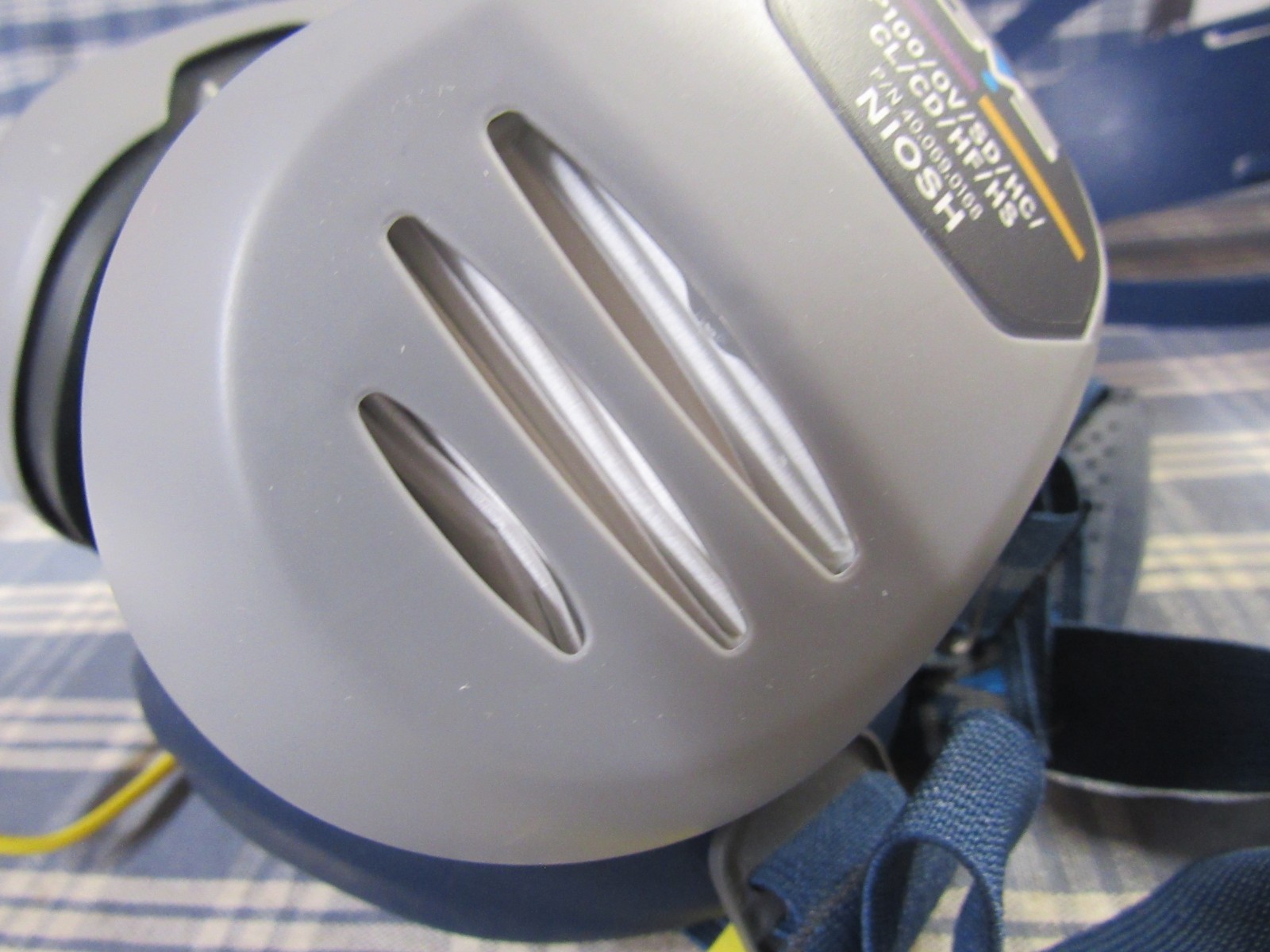 GVS Elipse P100 HalfMask Respirator Size M/L Distressed Box. FAST FREE SHIPPING.