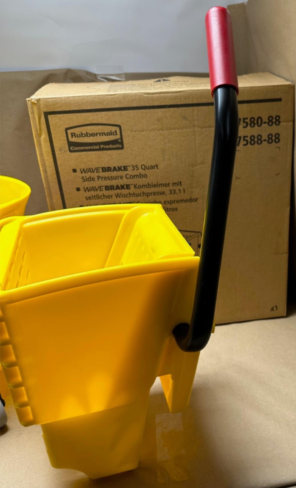 Rubbermaid Wave Brake 35 Qt Yellow Combo Mop Bucket and Wringer FG758088YEL