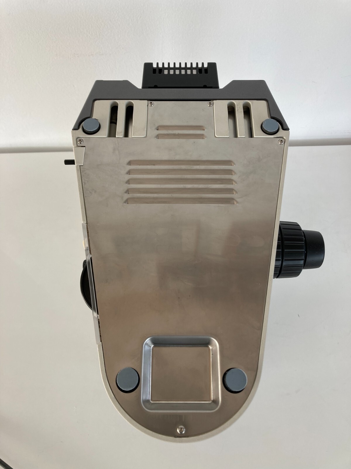 Nikon Eclipse 50i Microscope with 4X, 10X, 40X, & 100X Plan Objectives-Serviced