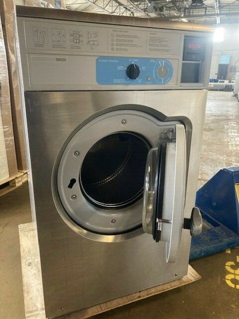 Wascomat W620 Coin or Card Front Load Washing Machine 220V 3 Ph, USED