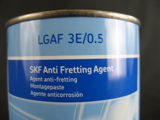 SKF LGAF 3E/0.5 Anti-fretting Agent 17.6 oz, Germany