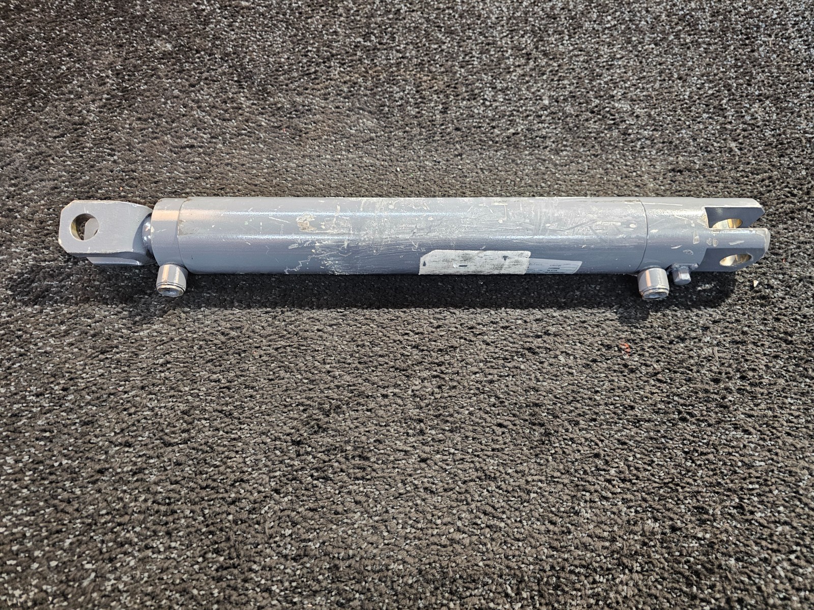 Wirtgen Hydraulic Welded Cylinder 2.89″ OD x 24″ Retracted Length x 1.31″ Rod