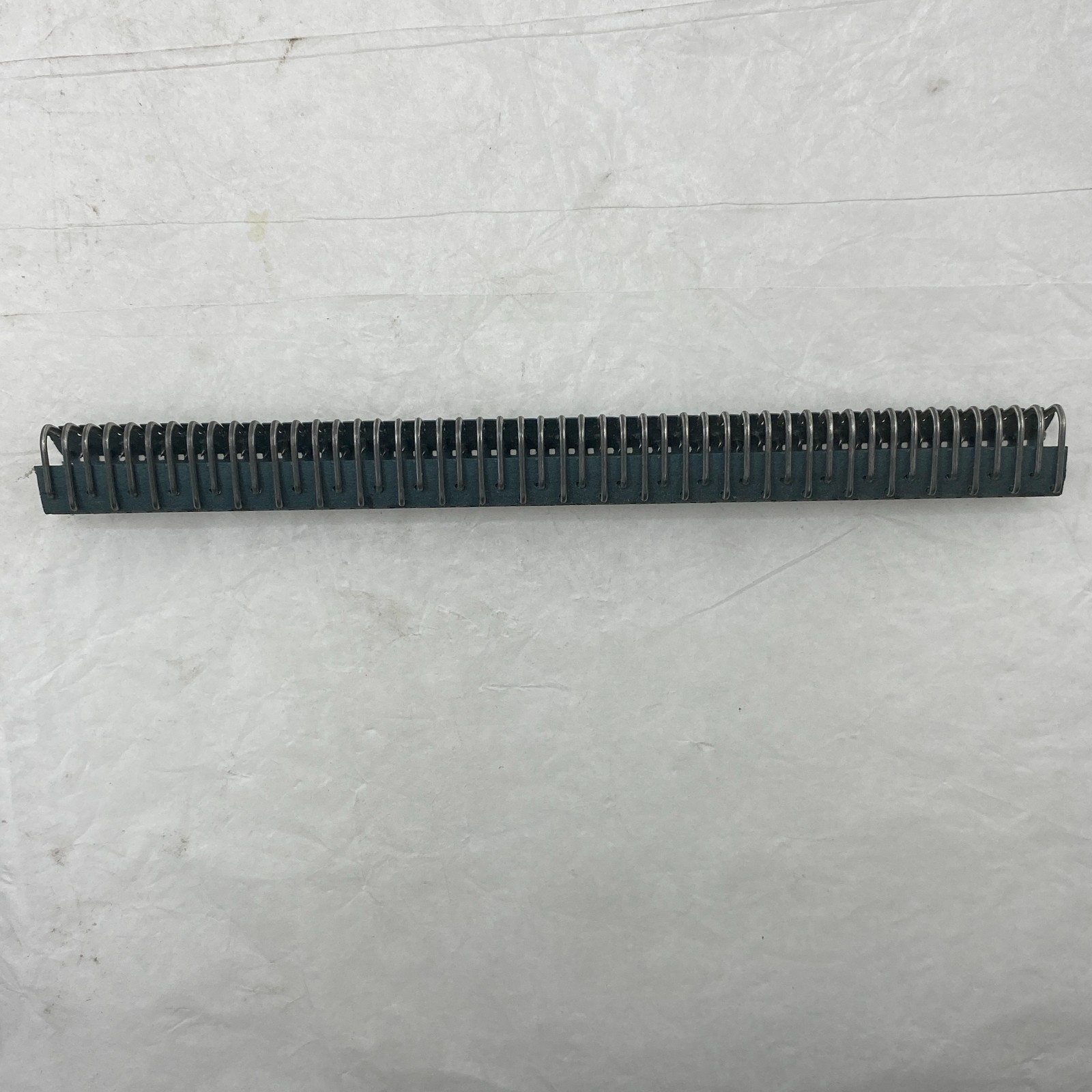 Clipper 02075 Belt Fasteners 1G-6-NY Galvanized 24-6″ (150mm) – Box of 9
