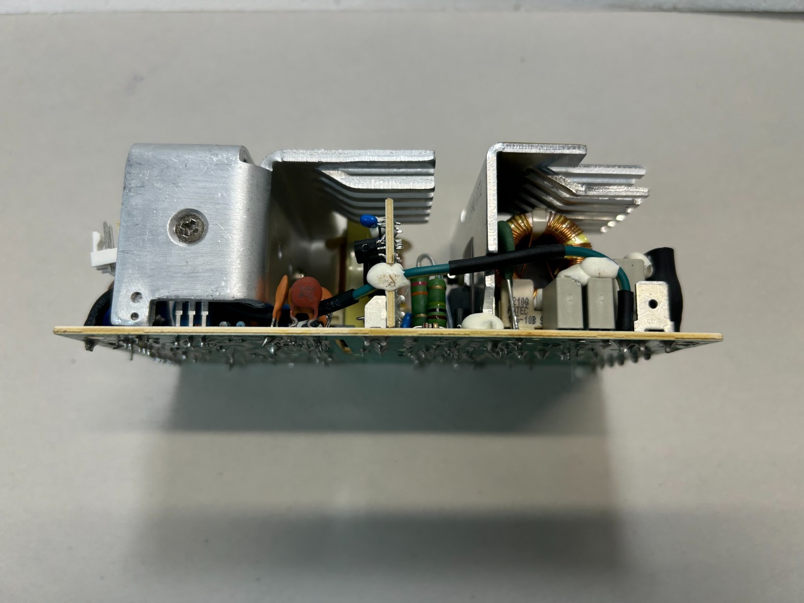 ASTEC LPS64 15V POWER SUPPLY 5.3A, NEW