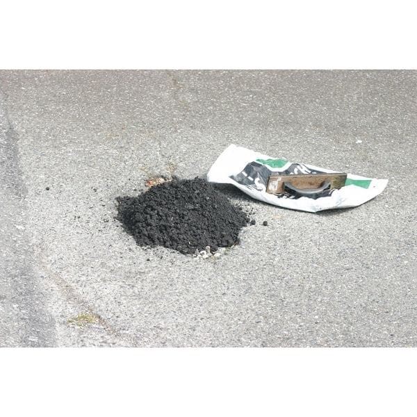 Sakrete 60450007 Us Cold Patch Permanent Pothole Repair, 50 Lb Bag, Recycled