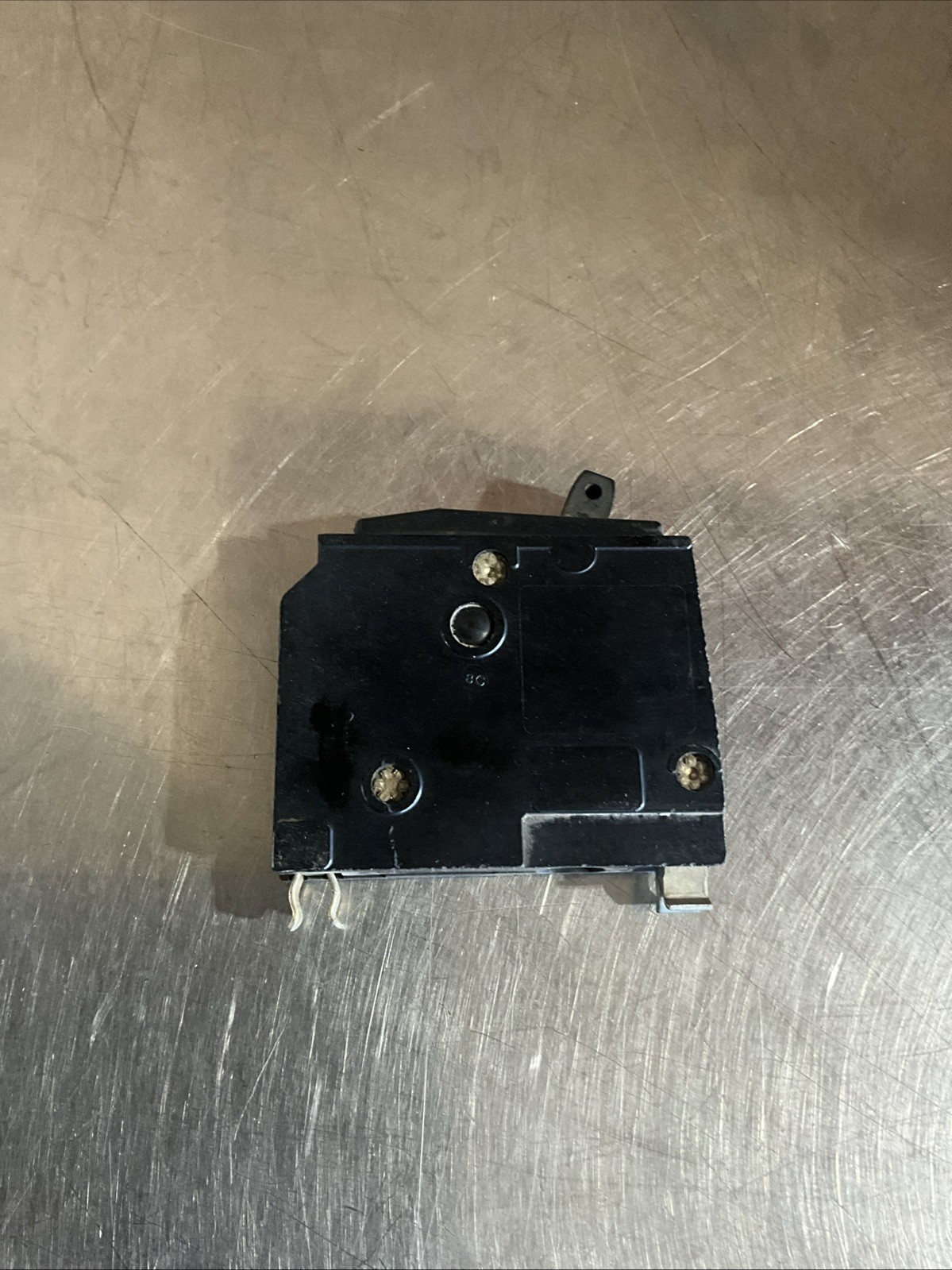 Square D QO120 CIRCUIT BREAKER 1 Pole 20 Amp QO120 120/240V