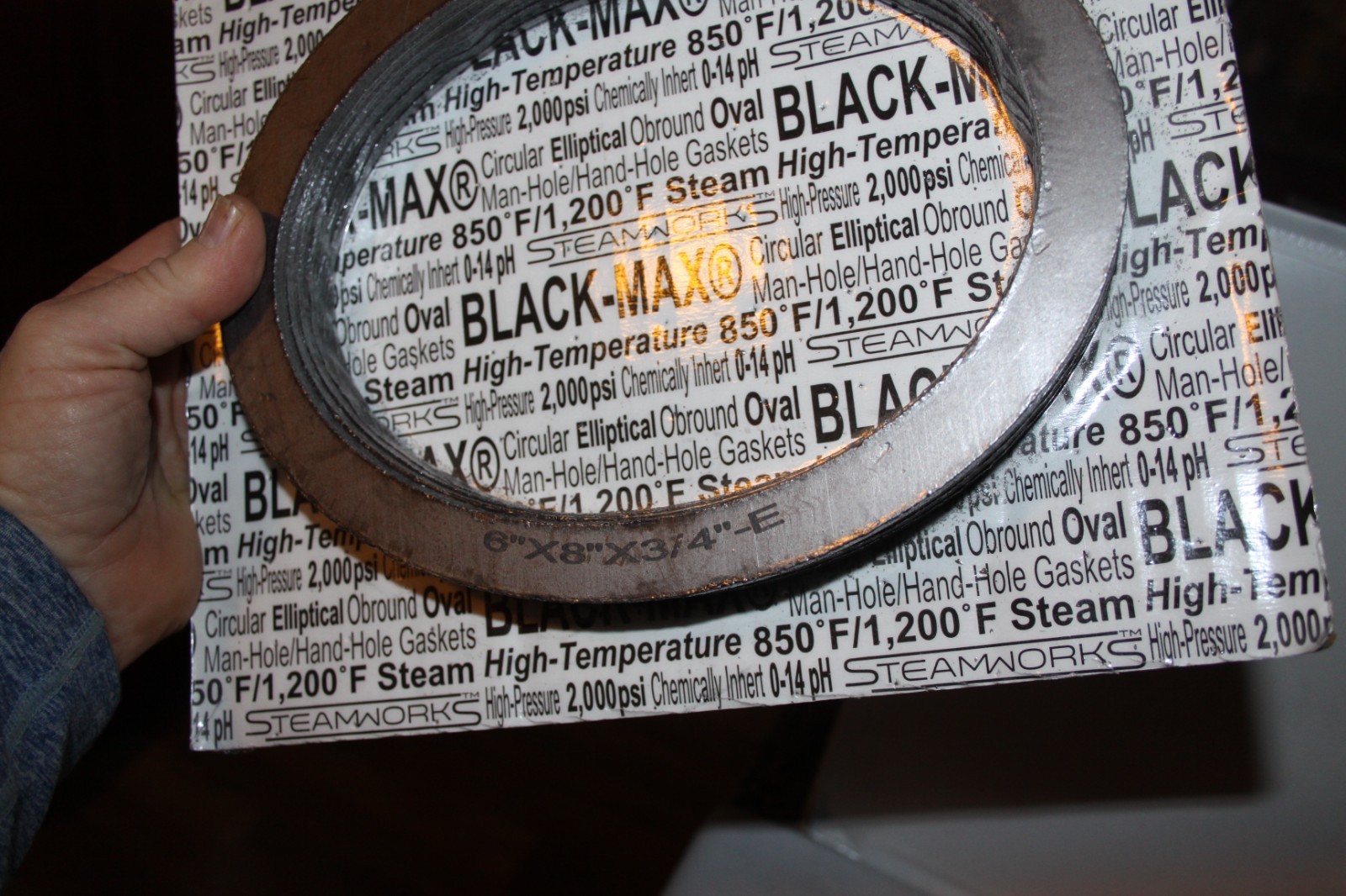 6 pack BLACK-MAX – 6″ x 8″ x 3/4″ Elliptical Hand Hole Gasket