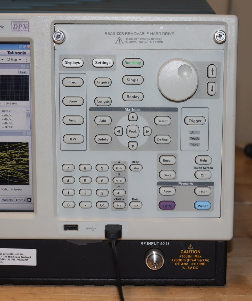 Tektronix RSA5126B Real-Time Signal and Spectrum Analyzer 1Hz-26.5GHz LOADED Opt