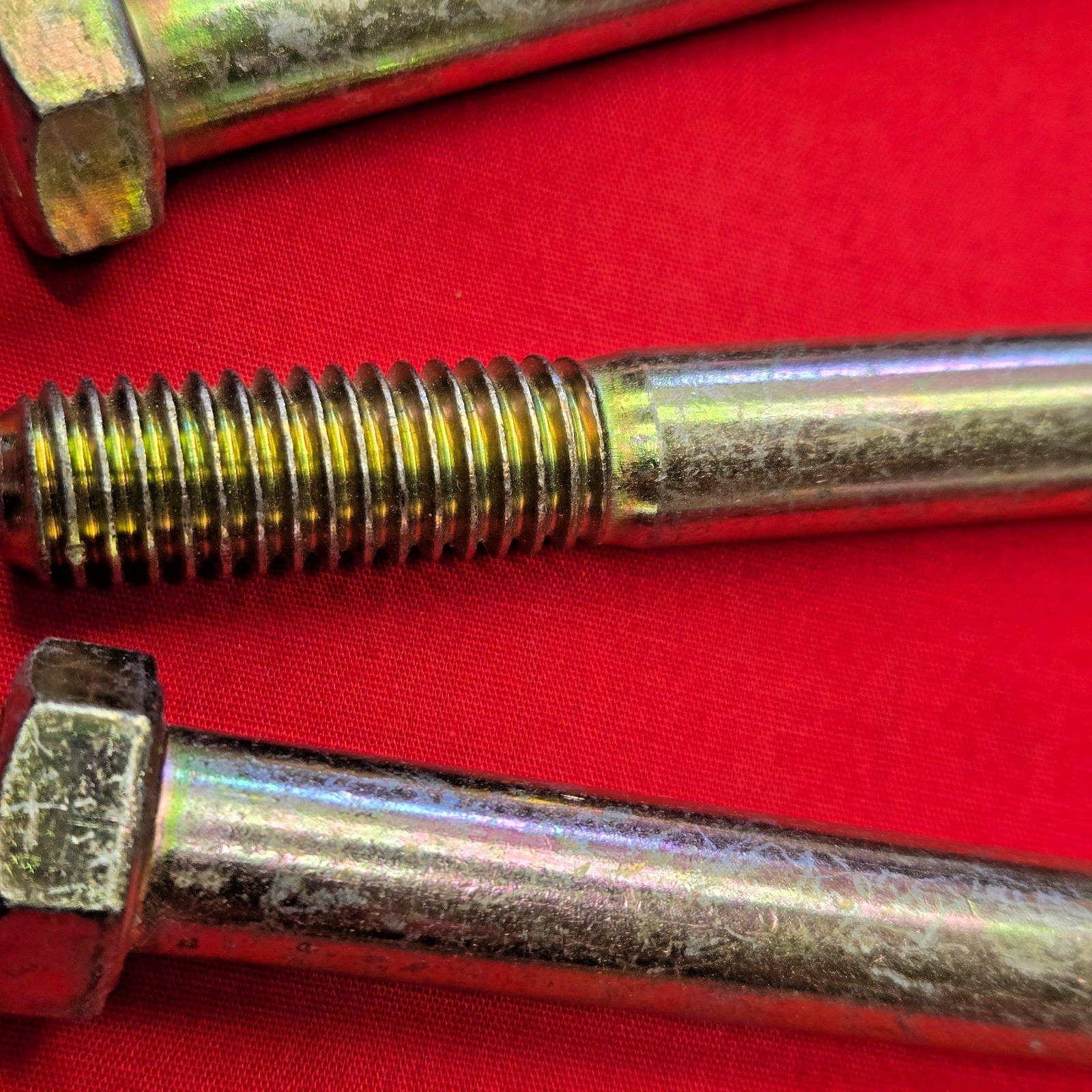 7/16-14×5 Grade 8 Course thread Hex Head Cap Screws Yellow 4 Pieces