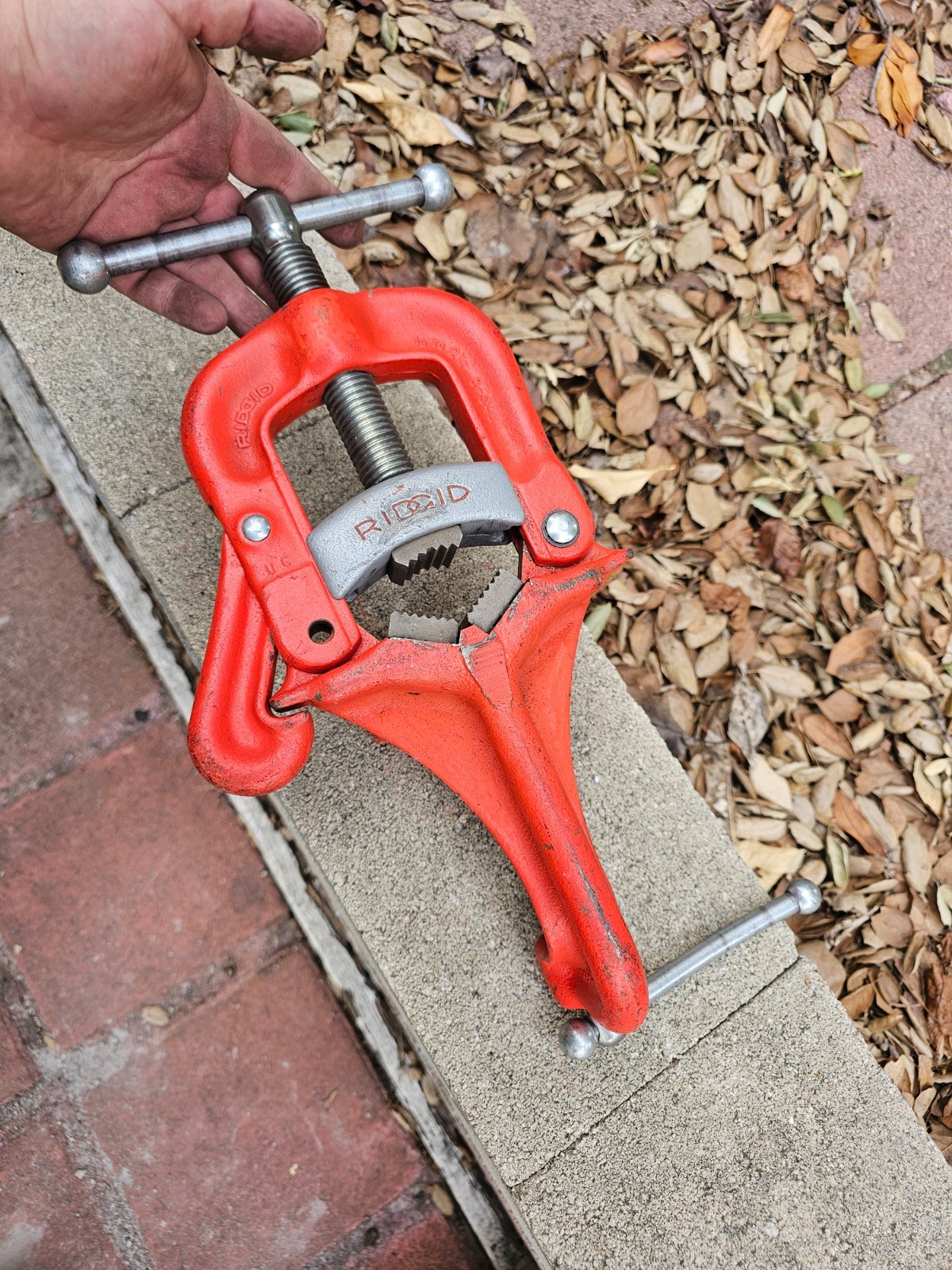 Genuine Ridgid No 39 Portable Pipe Vise 1/8″ to 2-1/2″ Clamp On Works Great NICE