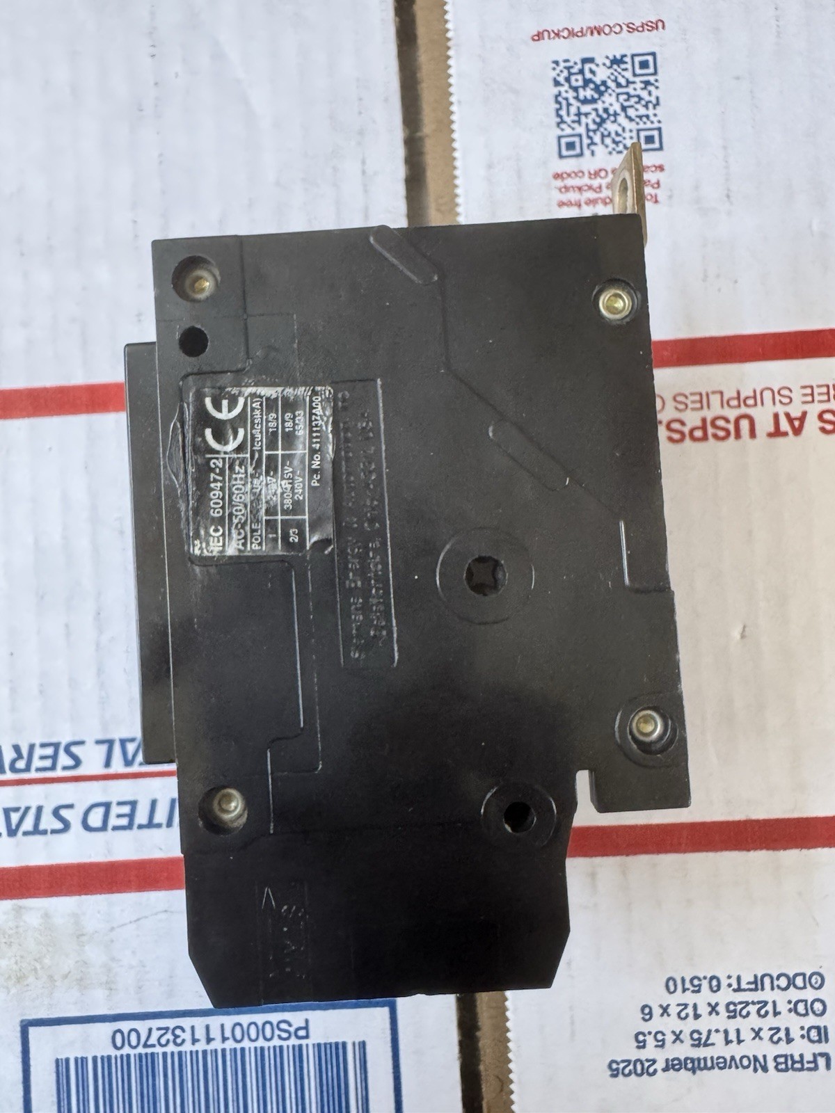 Siemens BQD330 30A 3 Pole Circuit Breaker 480Y/277V Bolt-On
