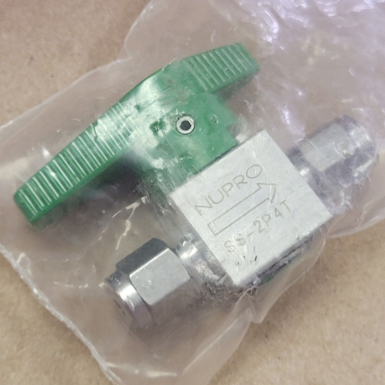 NUPRO SS-2P4T STAINLESS STEEL QUARTER TURN VALVE