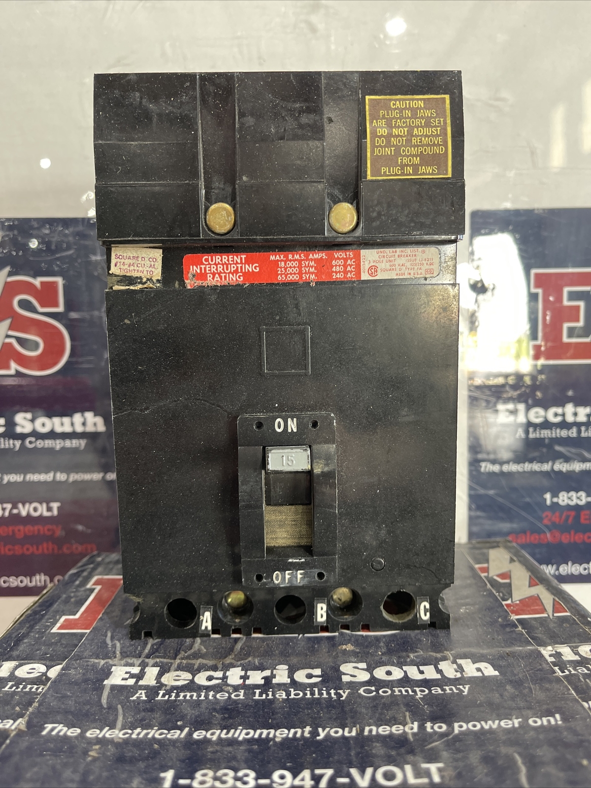 Square D FH36015 Circuit Breaker 15 Amp 600V 3 Pole