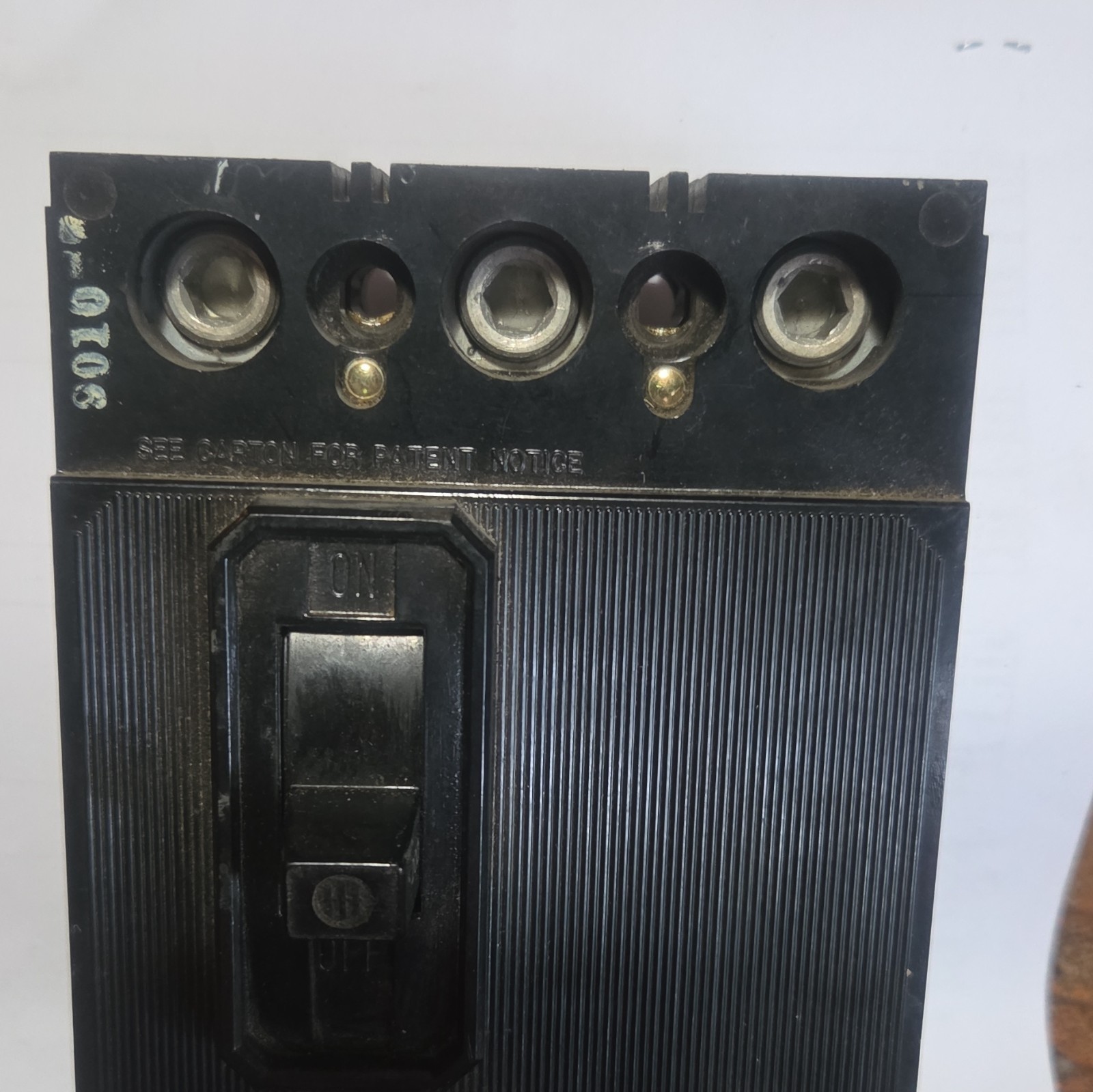 Siemens QJ23B200 Main Circuit Breaker 200A 3-Pole 201-250V AC