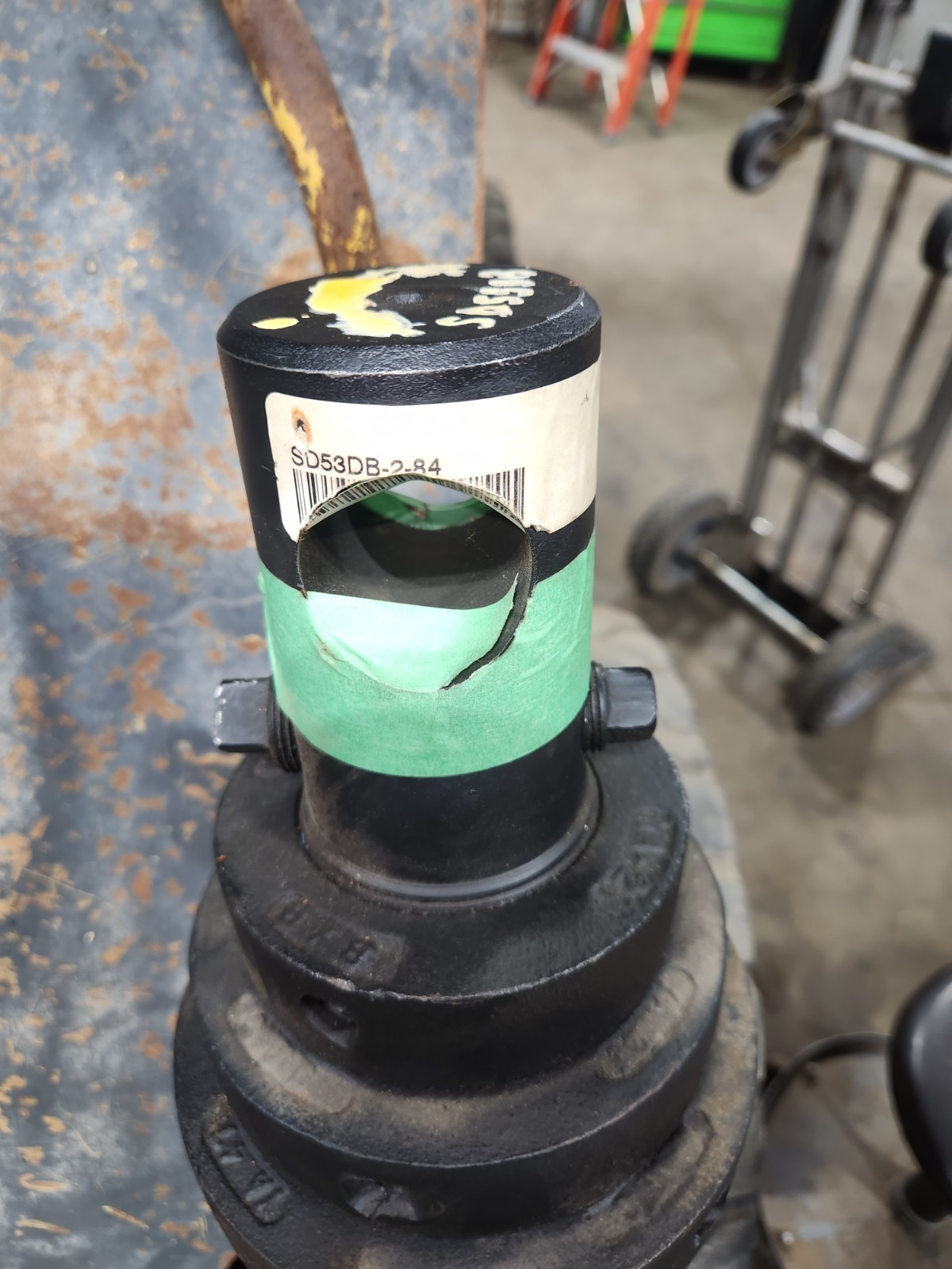 TELESCOPIC CYLINDER SD53DB-2-84 MACK dumptruck