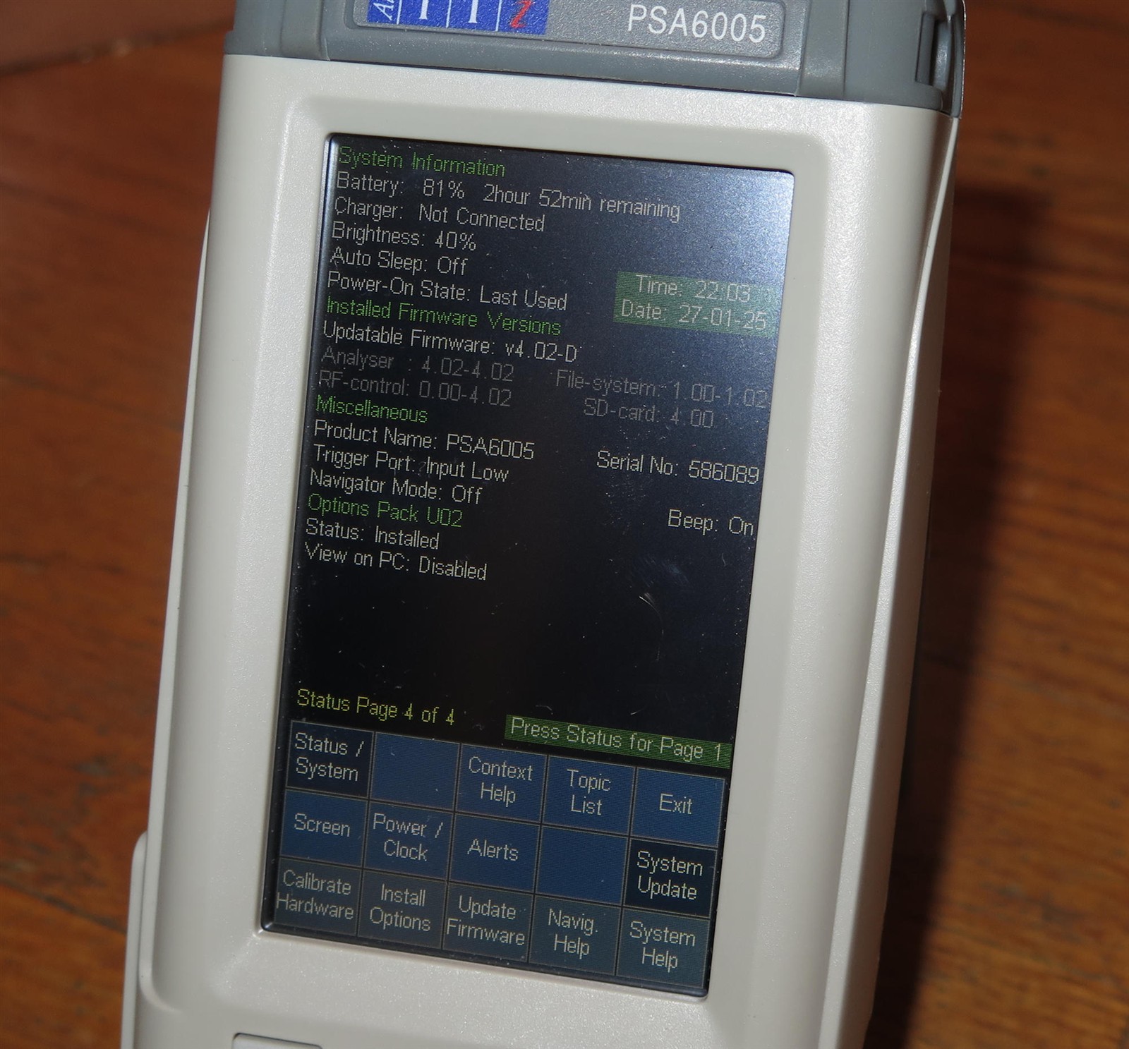 AIM TTI PSA6005 6GHz Handheld RF Spectrum Analyzer Kit with U02 Option Pack