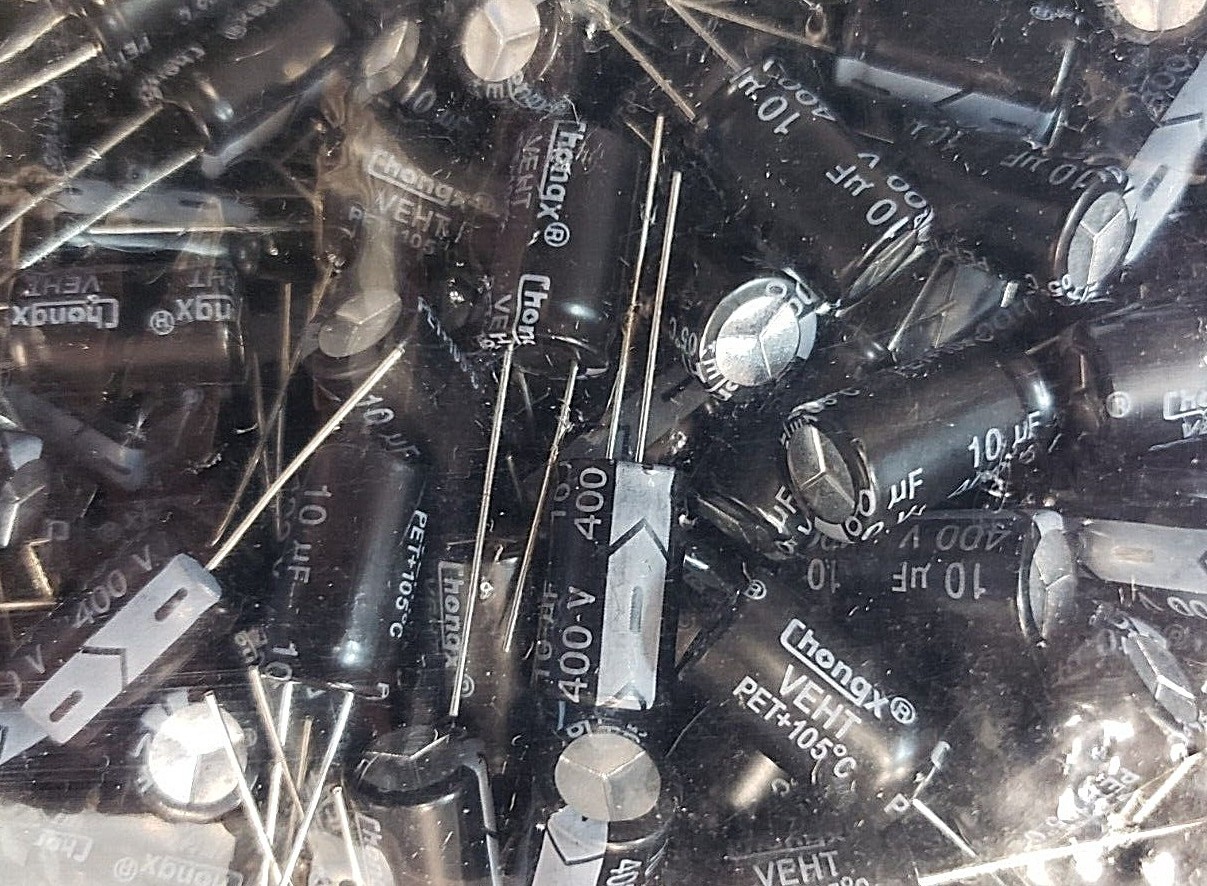 10uF 400V (100x) Electrolytic Capacitors 400V 10uF Volume 10×17 mm