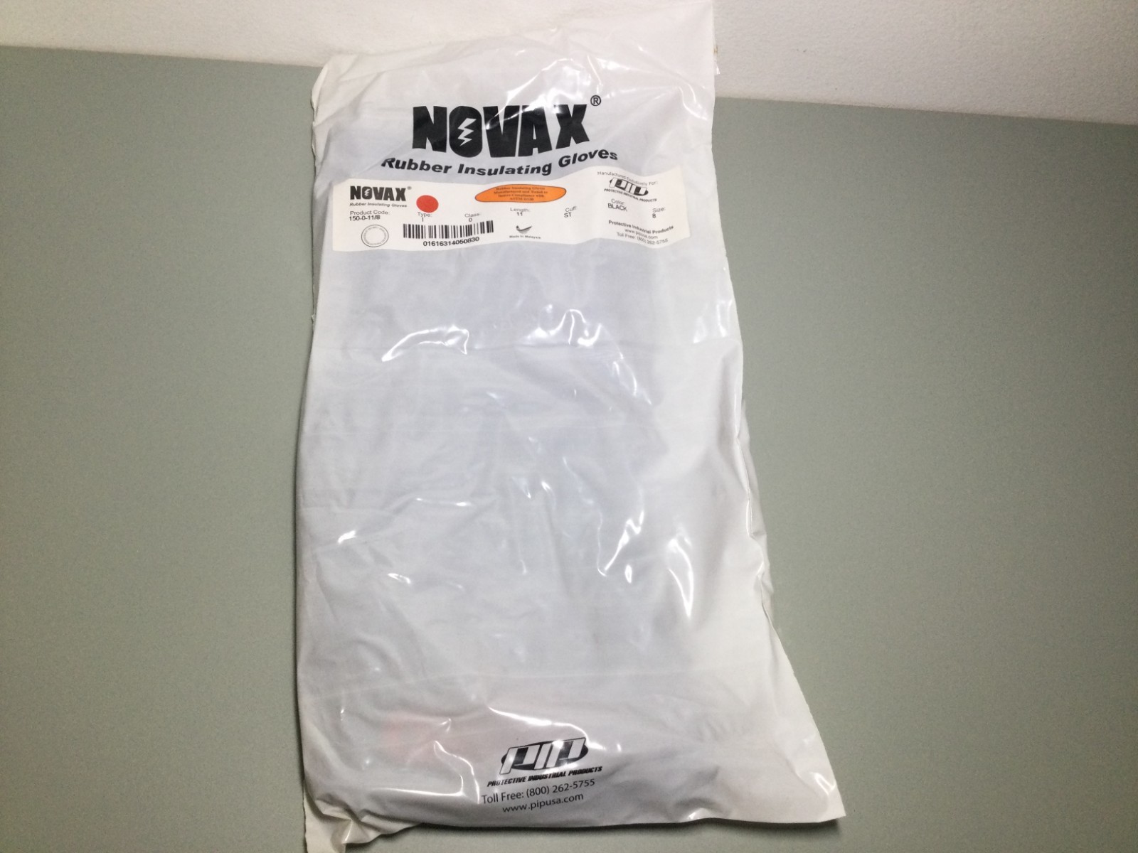 Novax D120 Size 8 Lineman Rubber Insulating Gloves Class 0 Type 1 1000V AC