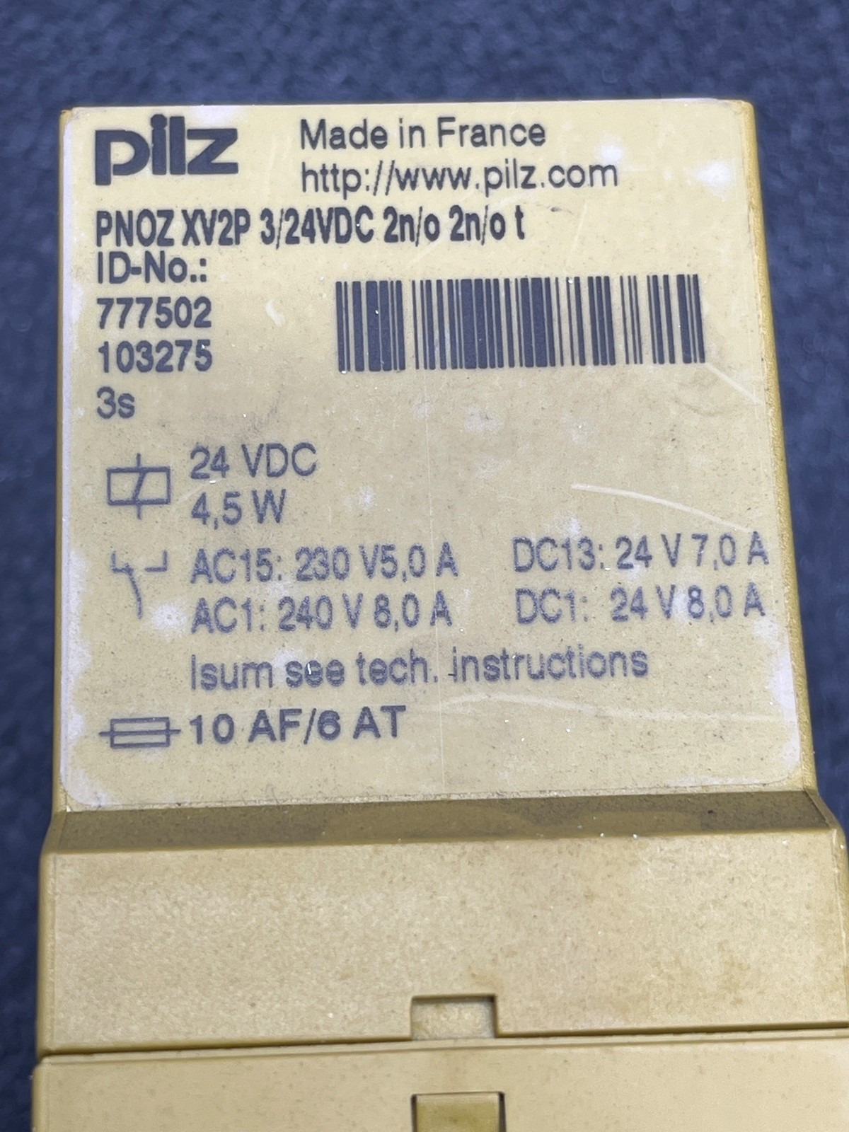 PILZ 777502 PNOZ XV2P Safety Relay Module NEW
