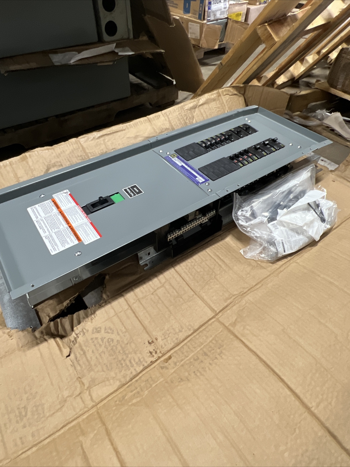 SQD NQ PANELBOARD MAIN BREAKER, 100AMPS 3 PHASE 4WIRE, 208Y/120Volt 30 SPACE