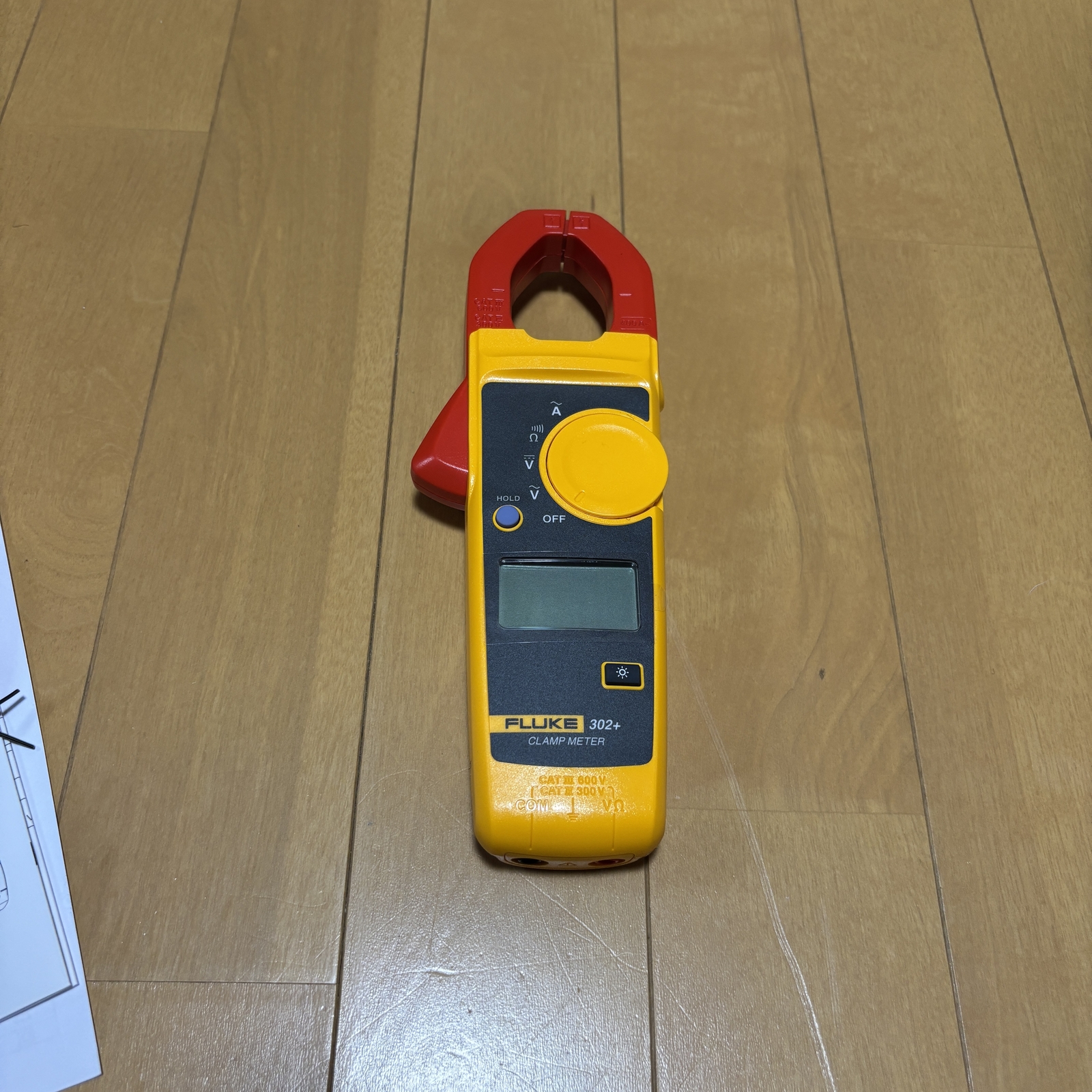 FLUKE 302+ Handheld Digital Clamp Meter Multimeter Tester DMM AC/DC Volt F302