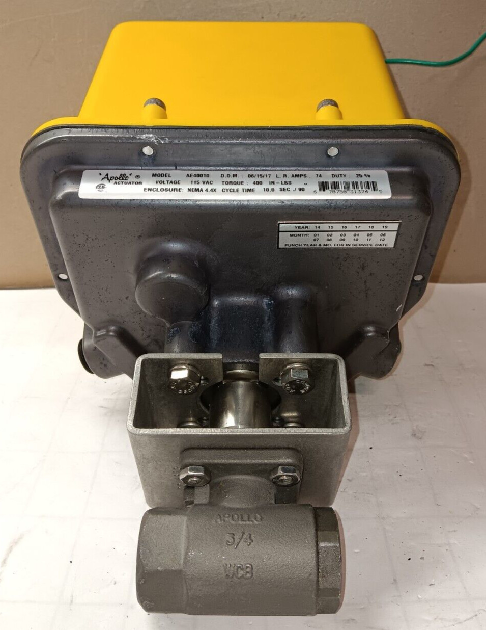 NEW APOLLO AE40010 VALVE ACTUATOR 115 VAC .74 AMP 400 IN LBS TORQUE 10 SEC / 90º