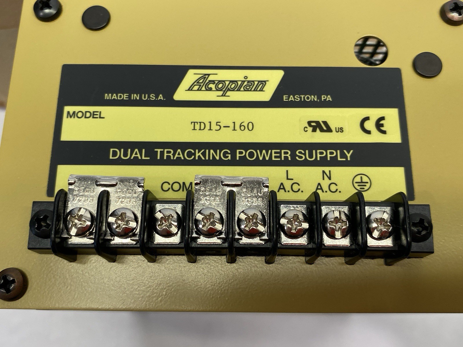 Acopian TD15-160 Dual Tracking Power Supply 105-125 Input Voltage
