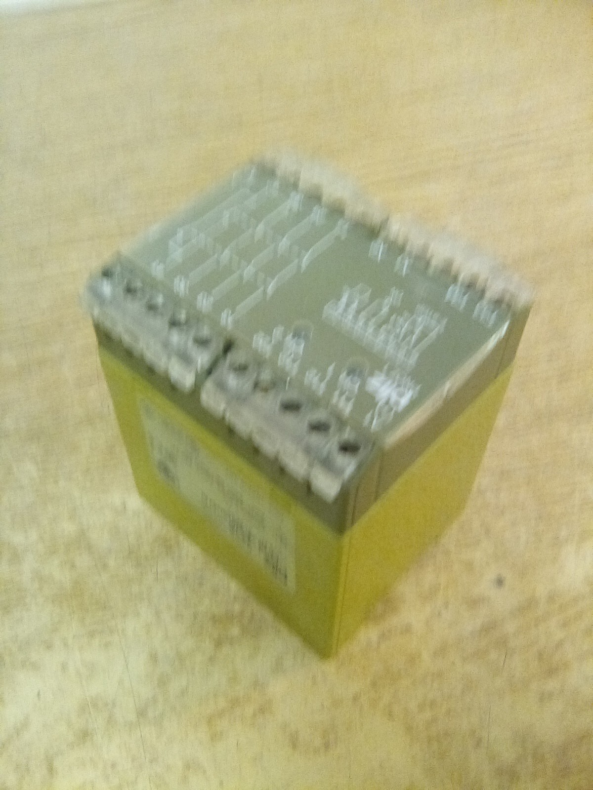 Pilz PNOZ 1 3S 10 Safety Relay 475695
