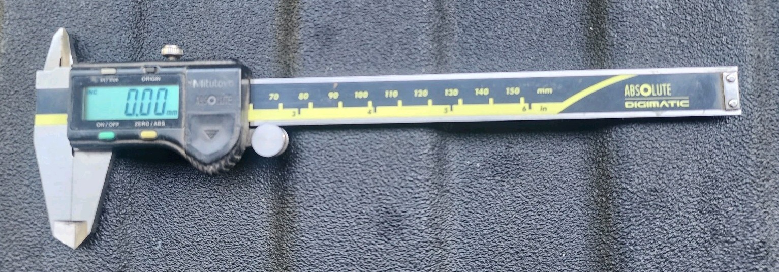 Mitutoyo 500-196-30?, Digital Caliper 0-6″ Absolute