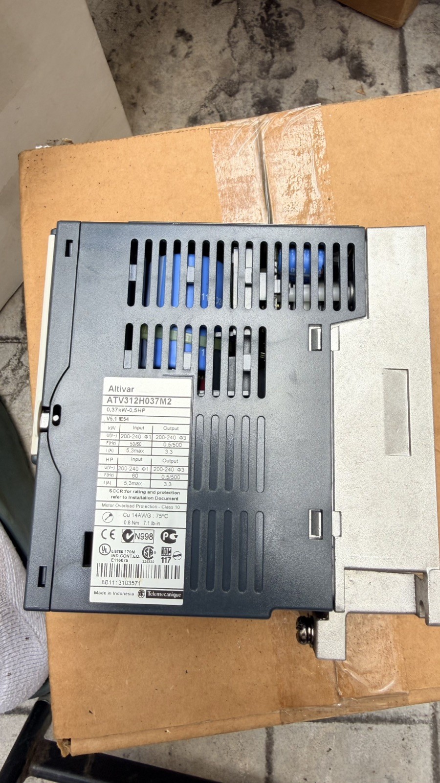 Schneider Electric Altivar ATV312H037M2 0.37kW-0.5HP Frequency Inverter 200-240V