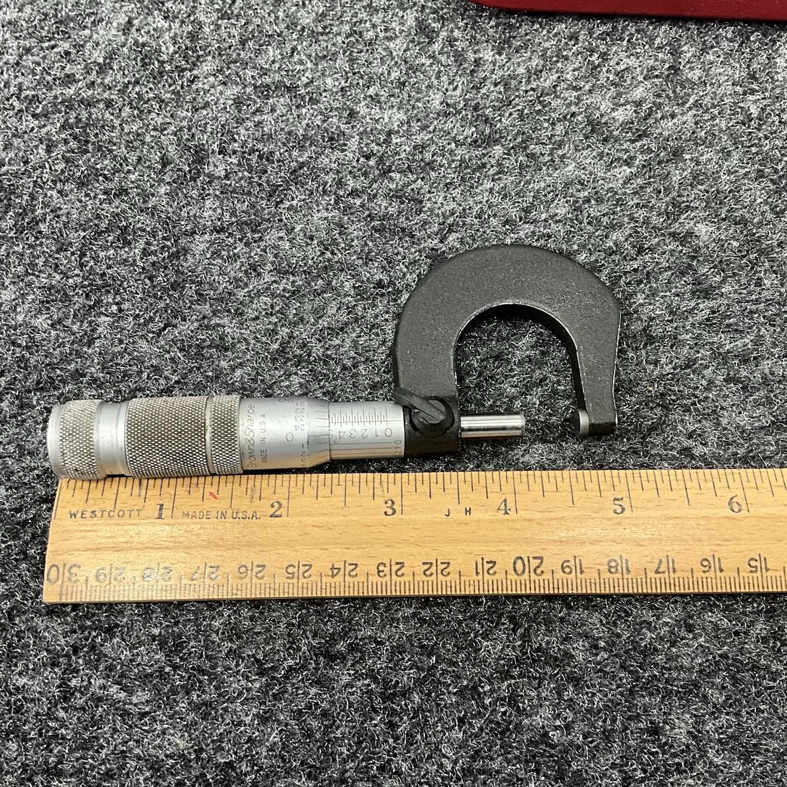 Vintage Brown & Sharpe 0-1″ Outside Micrometer Machinist Tool USA Case
