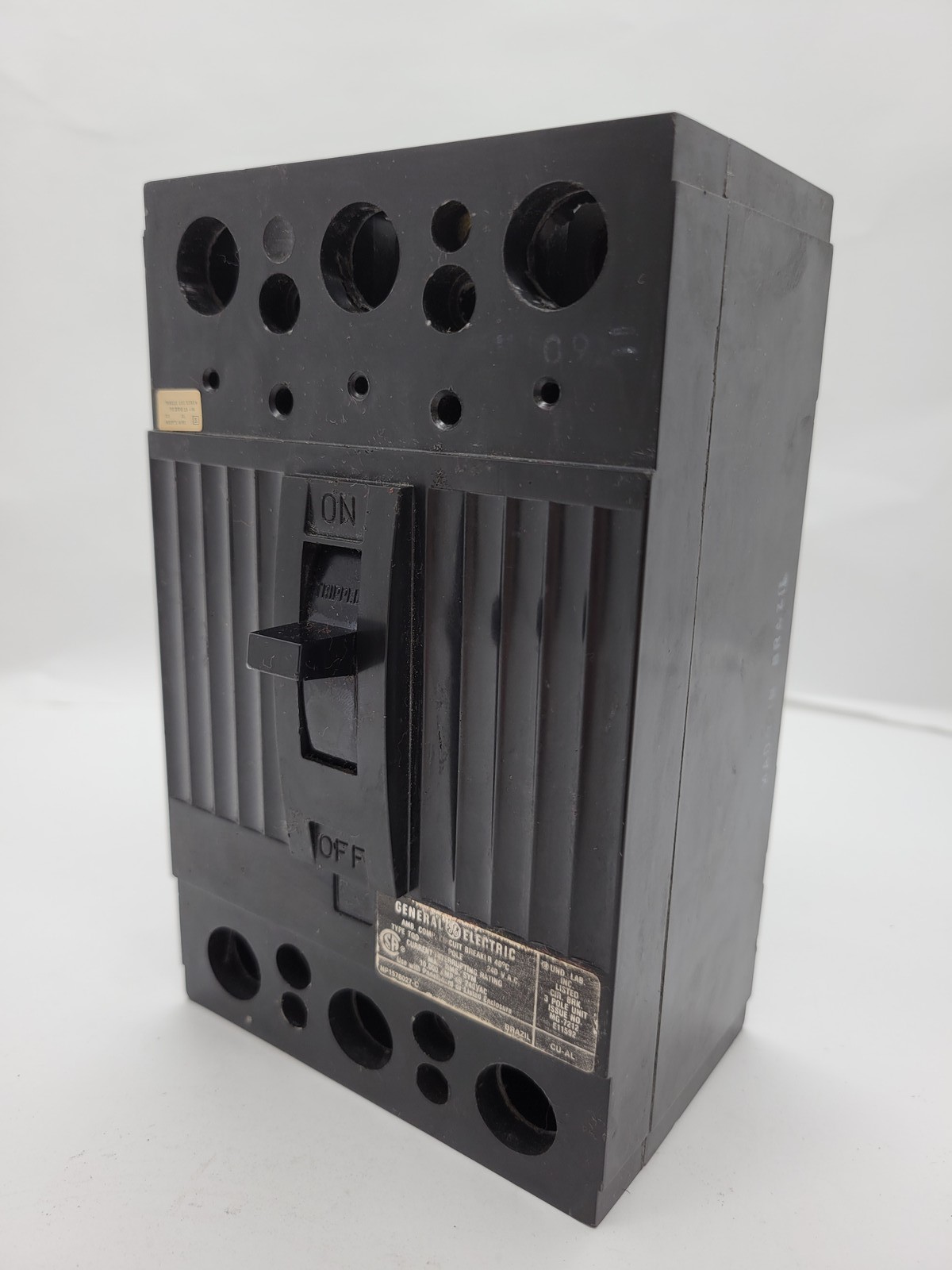 General Electric TQD32125WL Bolt-On Circuit Breaker 125A 3P 240V 10KA TQD