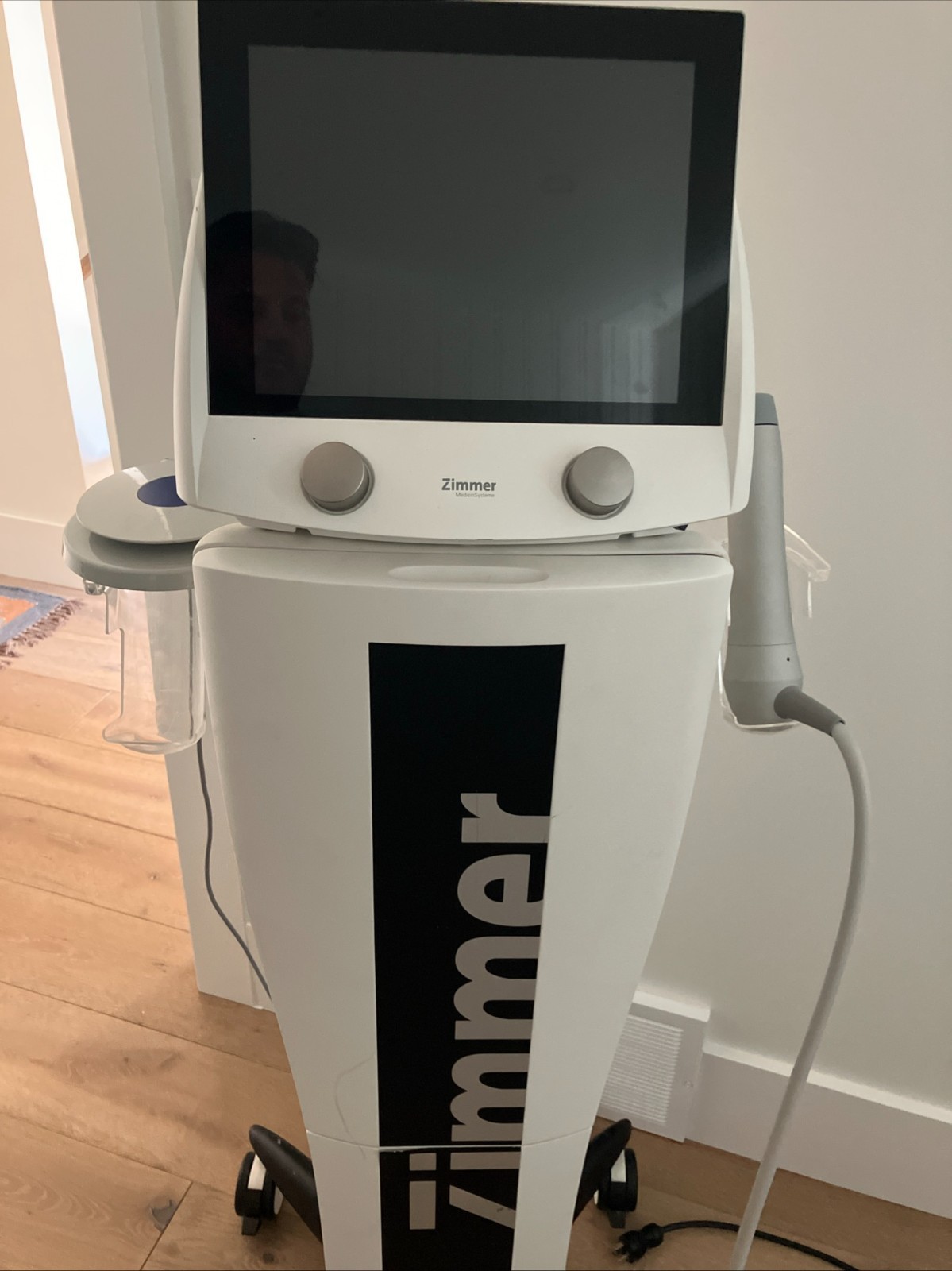 «Zimmer Z Wave Q Shockwave Therapy Machine