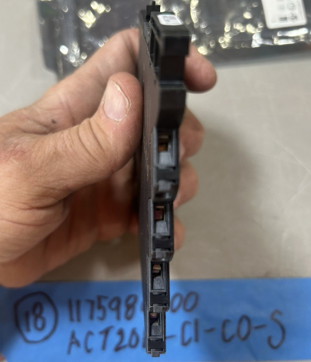NEW WEIDMULLER 1175980000 ACT20M-CI-CO-S Signal Transmitter
