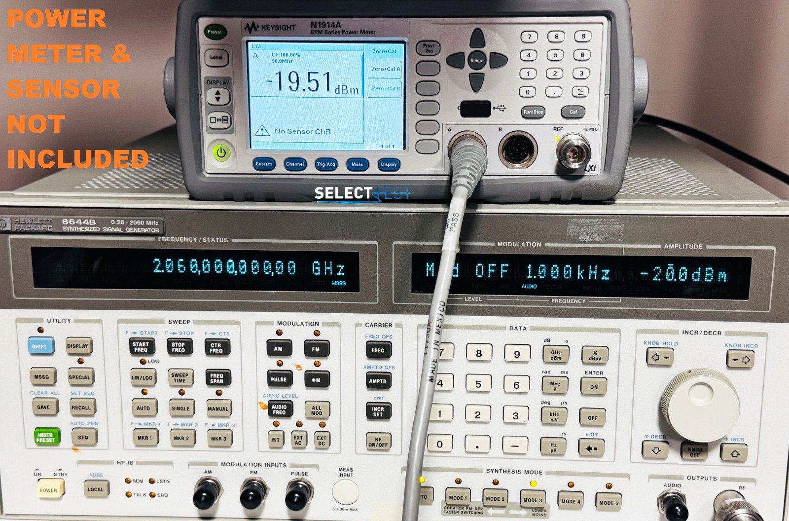 AGILENT (HP) 8644B 0.26 – 2060 MHz SYNTHESIZED SIGNAL GENERATOR *LOOK* (REF.: N)