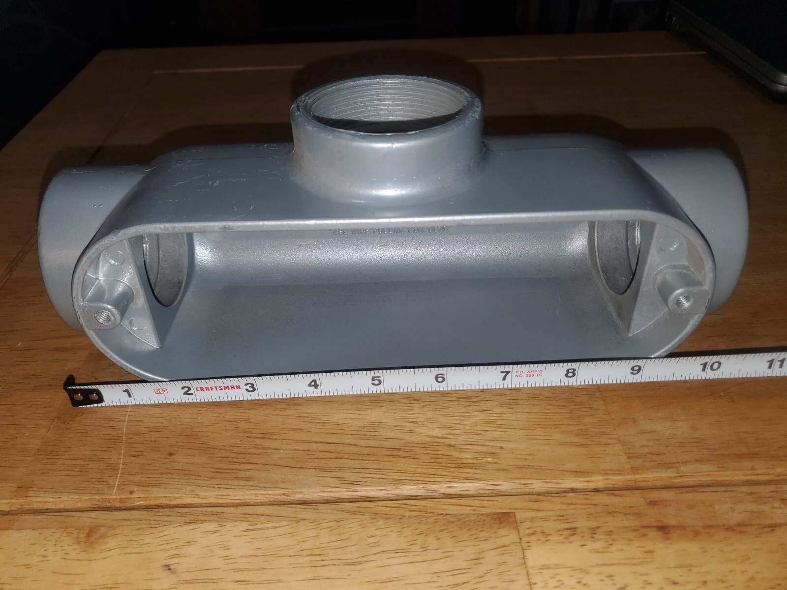 Conduit Body Type E30640 2″ Tee 64.0 Cu. In. (No Cover)