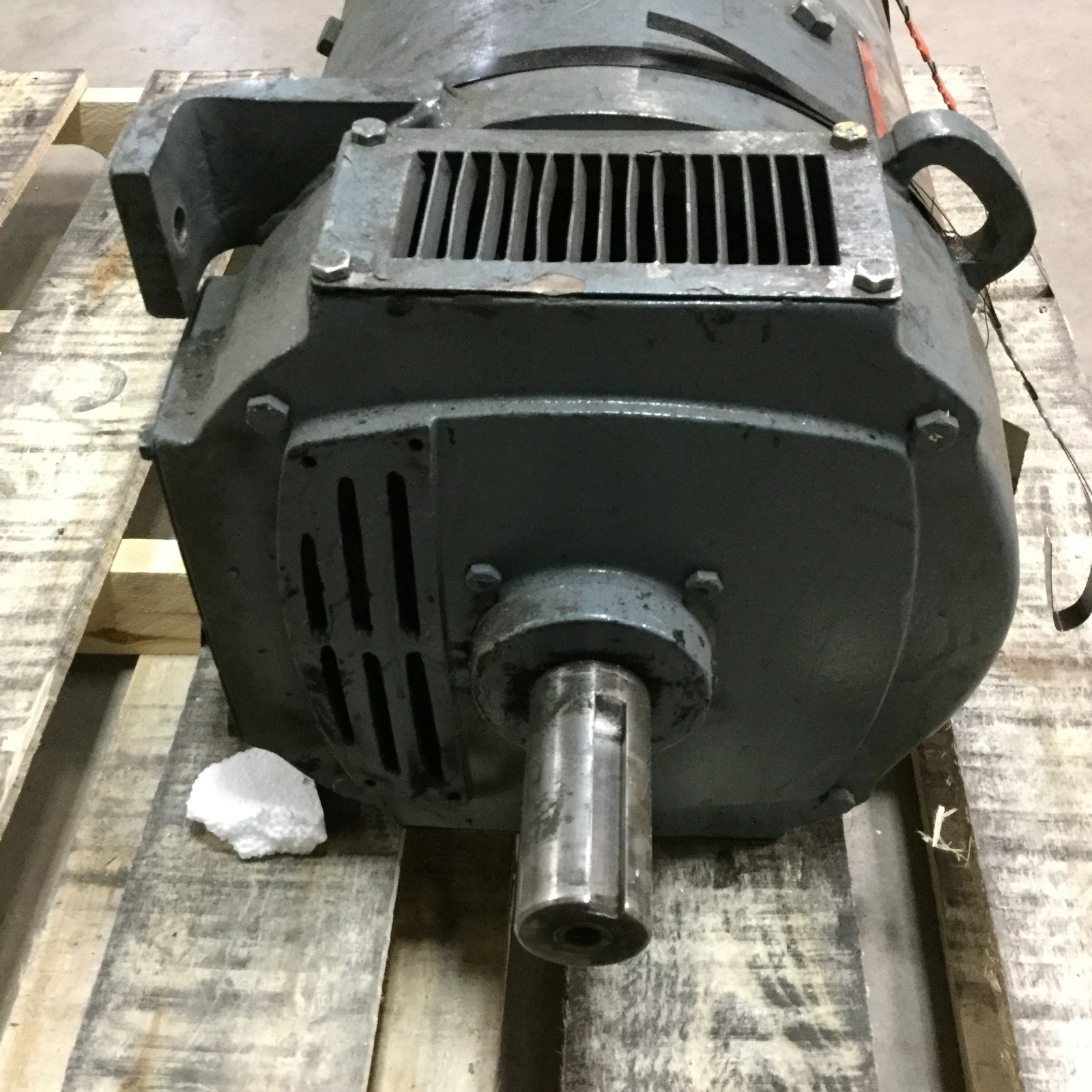 GE CD228AT KINAMATIC DC Shunt Motor 30HP 500VDC 1750/2300RPM, Field 300/150VDC