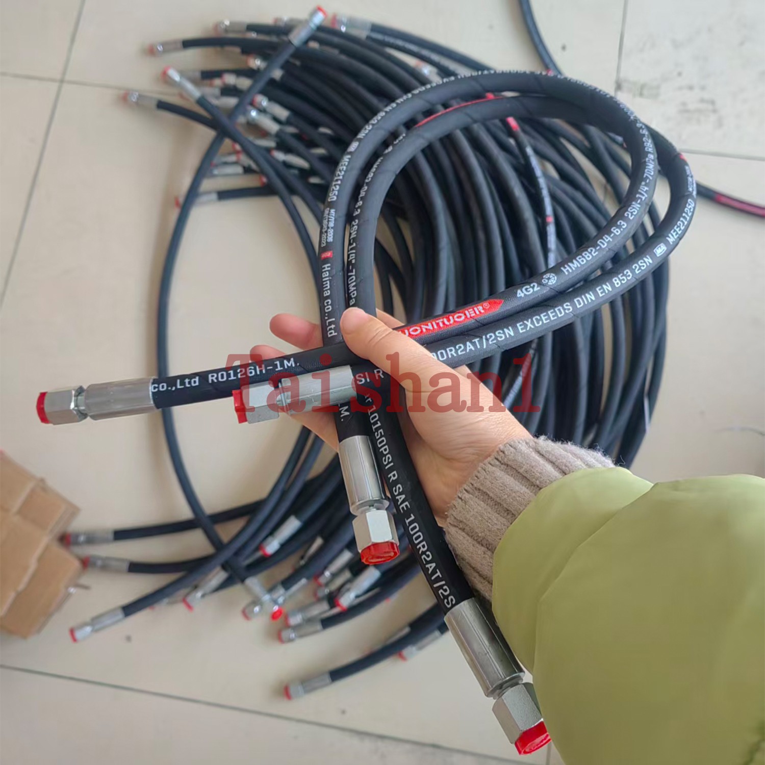 AGT Miva China Mini Excavator M14x1.5x 36″ Hydraulic Hose Both Ends Straight 2P