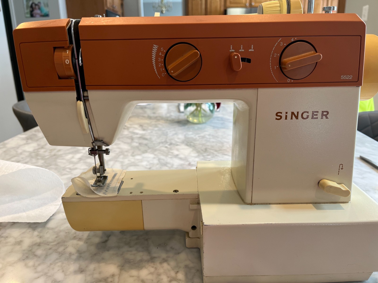 Singer 5522 Heavy Duty Sewing Machine with Foot Pedal
