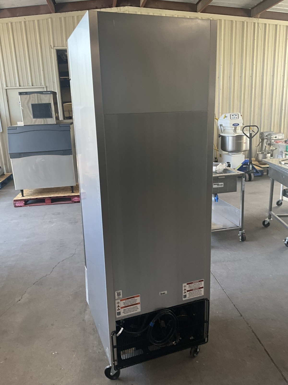 New 2025 True T-23-HC 23cf Single Door Reach In Refrigerator on casters